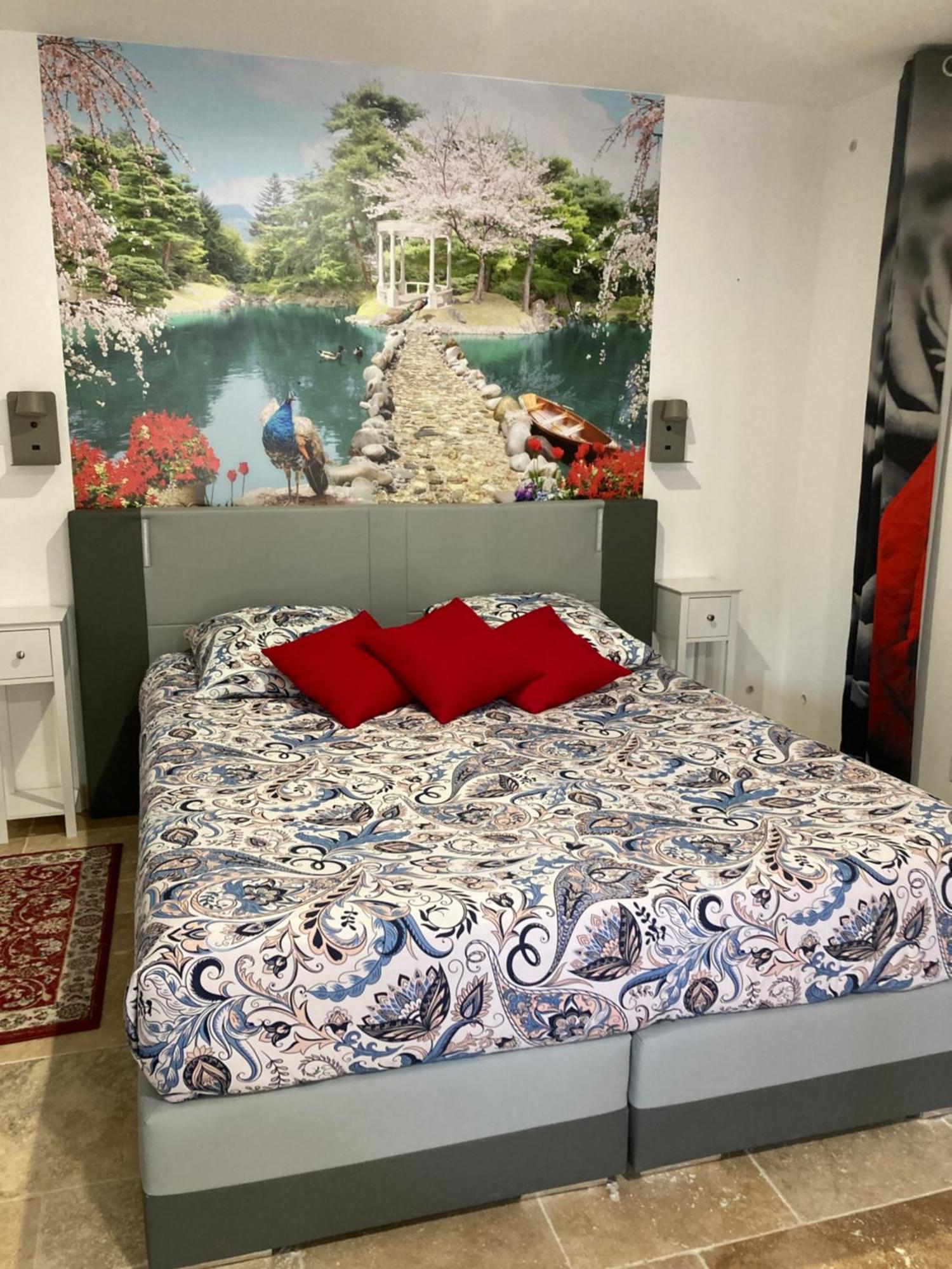 Le Studio D Aurelie Avec Spa Ete En Pleine Campagne Et Proche De Toute Commodite Roquemaure  Exteriör bild