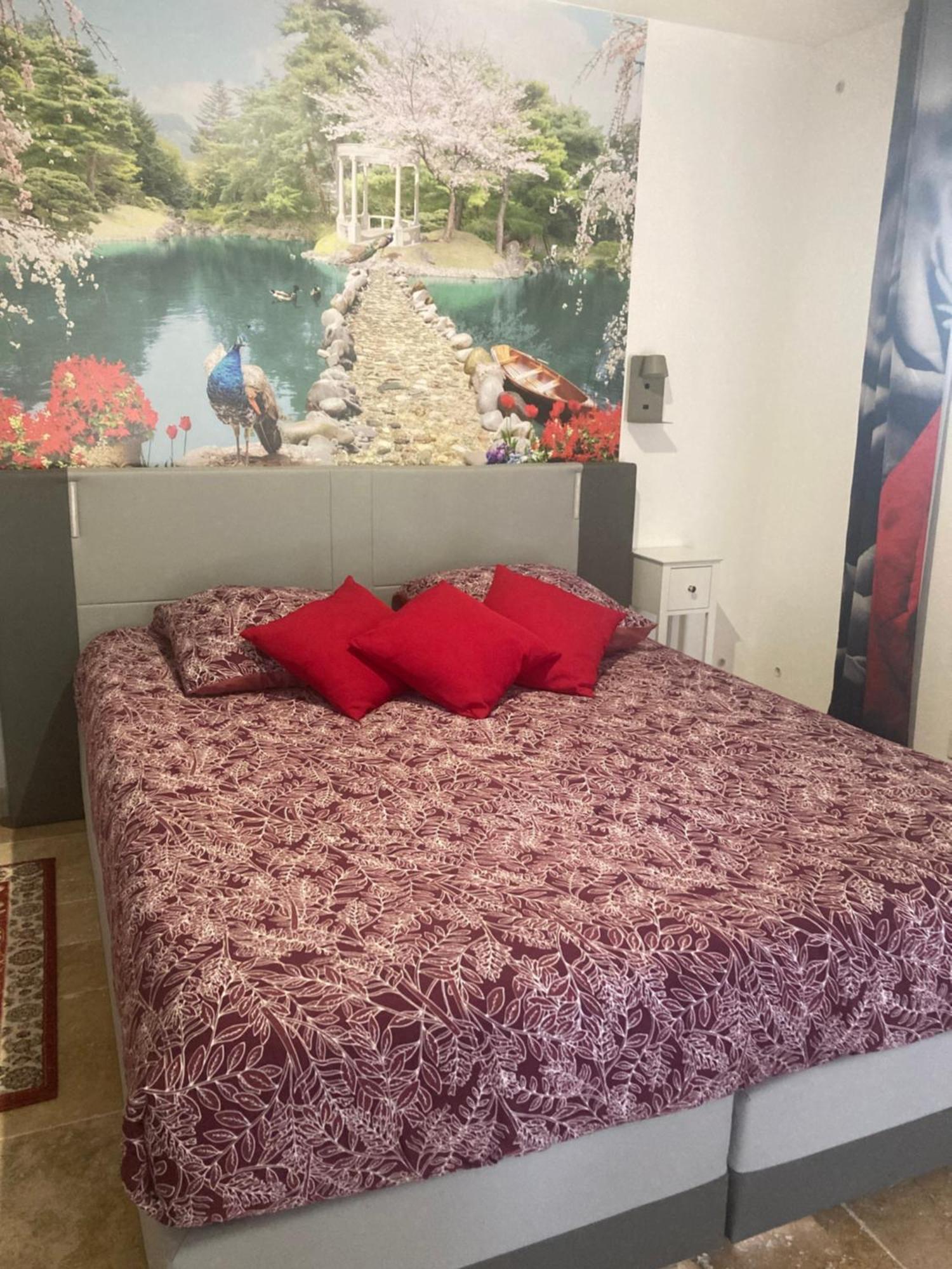 Le Studio D Aurelie Avec Spa Ete En Pleine Campagne Et Proche De Toute Commodite Roquemaure  Exteriör bild