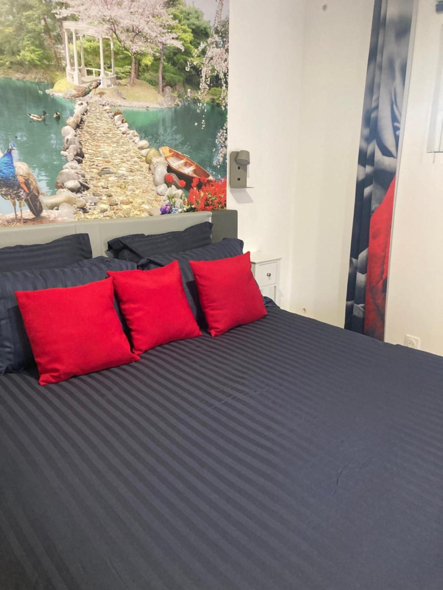 Le Studio D Aurelie Avec Spa Ete En Pleine Campagne Et Proche De Toute Commodite Roquemaure  Exteriör bild